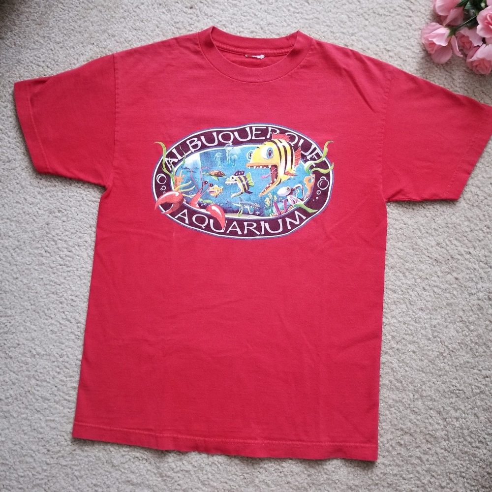 Retro Colorful Red Albuquerque Aquarium Unisex Graphic Tshirt